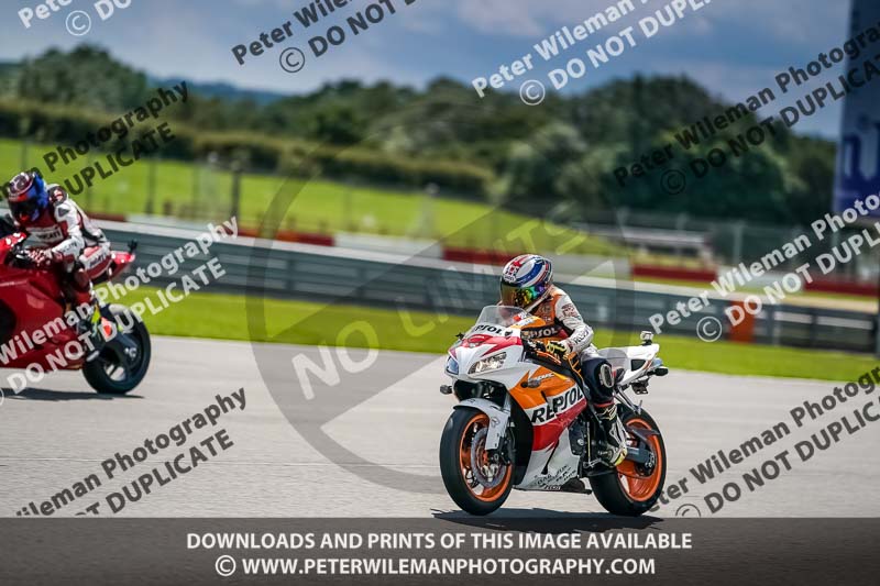 donington no limits trackday;donington park photographs;donington trackday photographs;no limits trackdays;peter wileman photography;trackday digital images;trackday photos